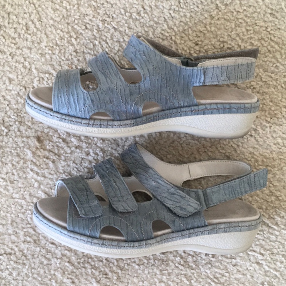 SUAVE/“BLUE WAVE MARBLE”3 ACROSS VELCRO STRAP SANDALS